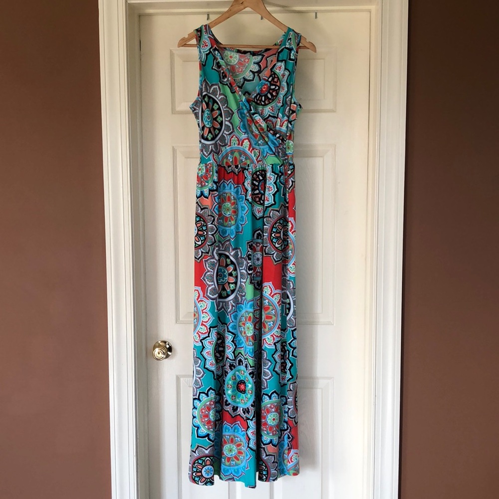 Maxi sleeveless floral dress